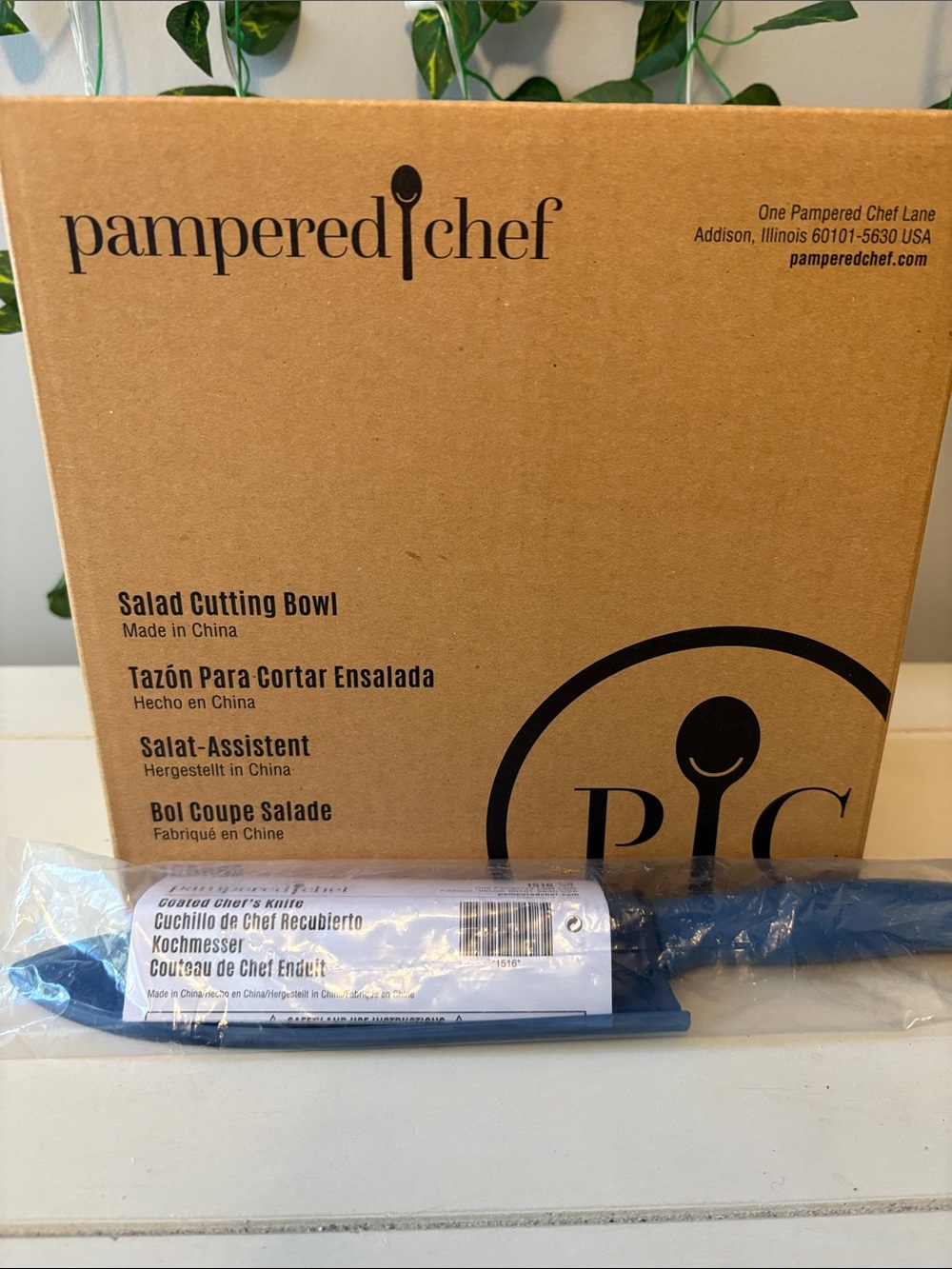 Pampered Chef Salad Cutting Bowl & Knife